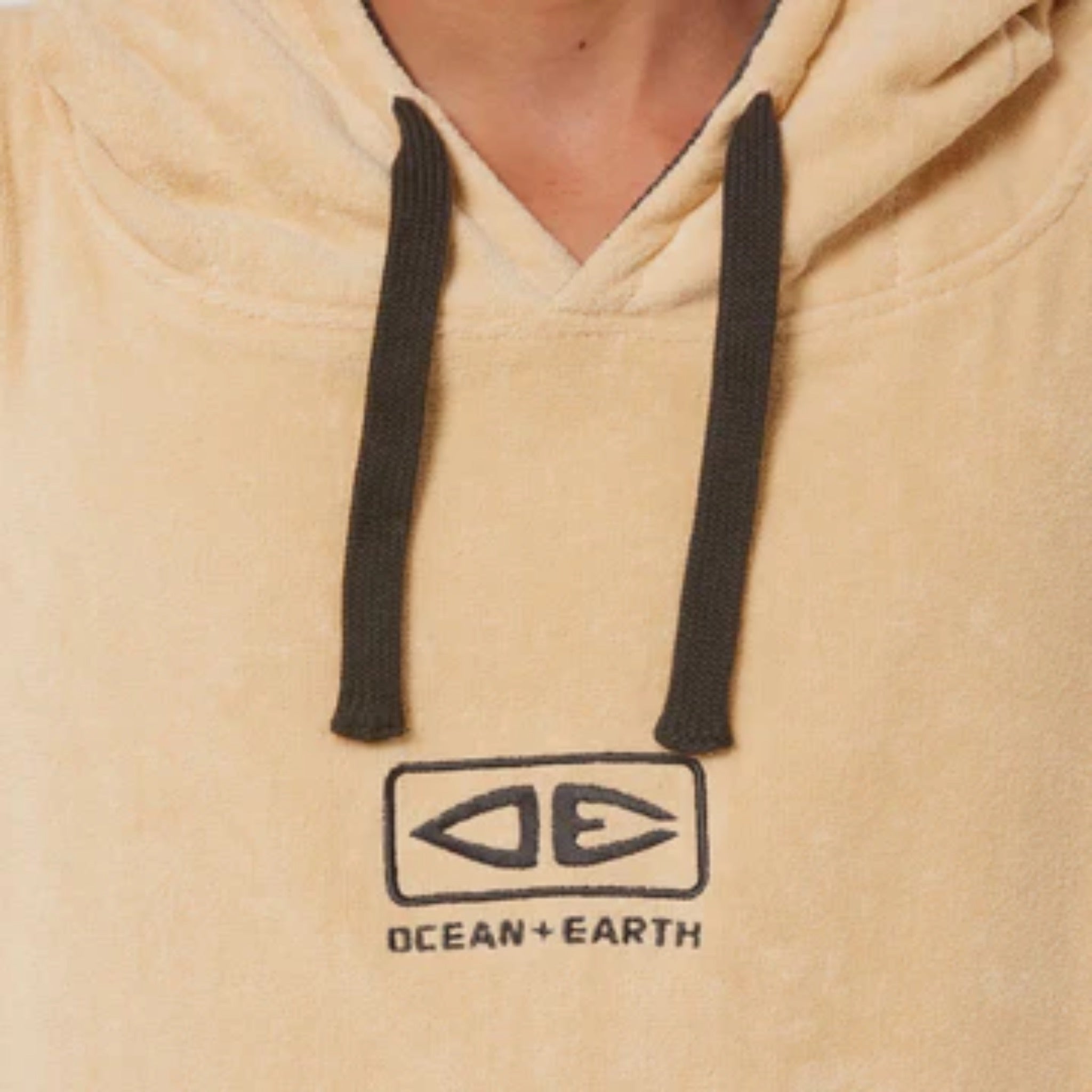 Ocean And Earth Mens Day Break Poncho Towel