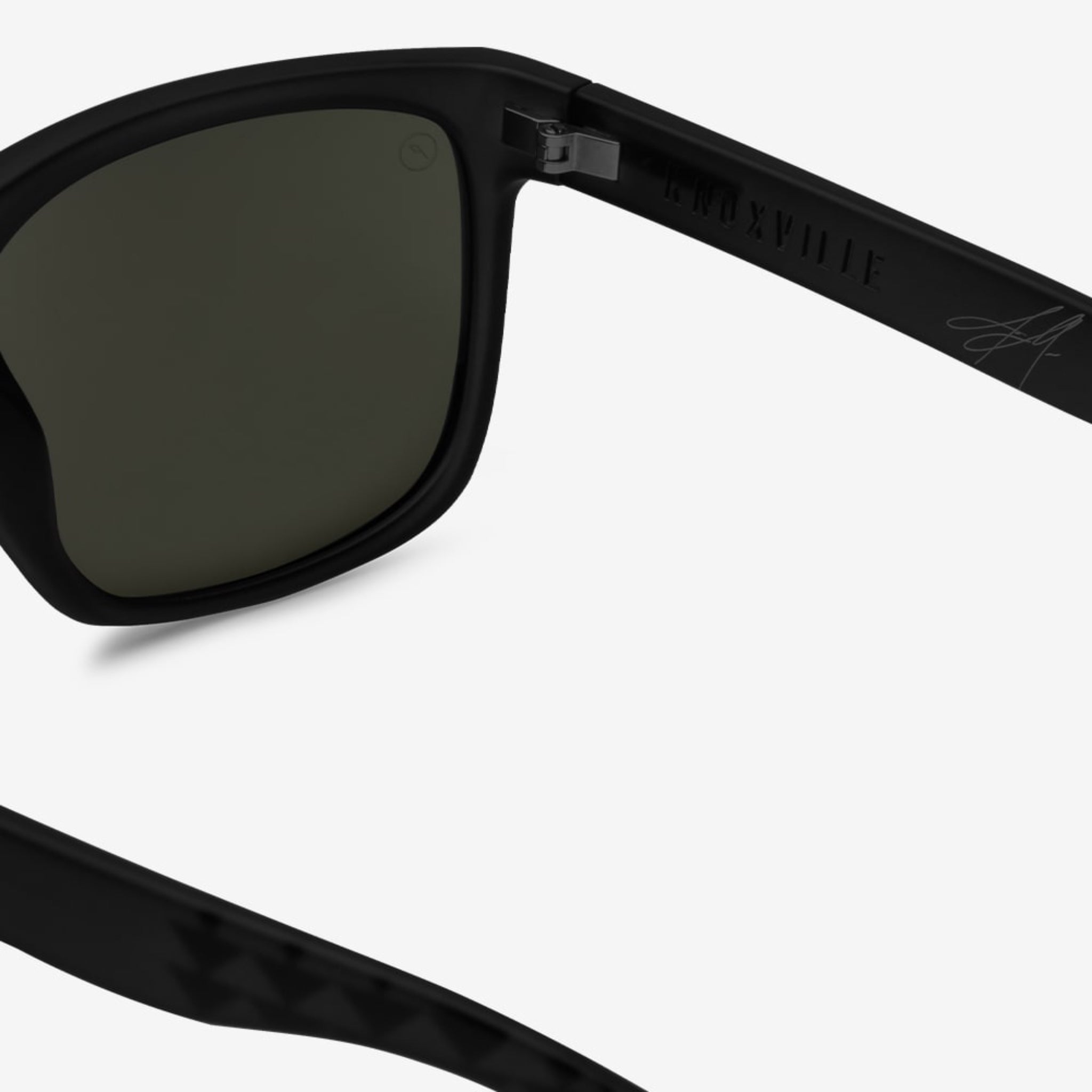 Electric Knoxville Jason Momoa Matte Black/Grey Polar