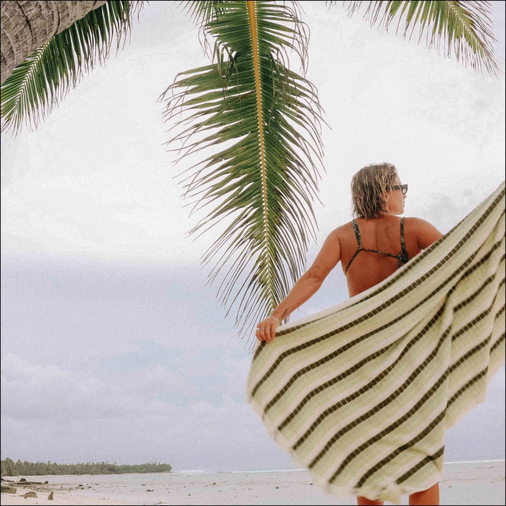 Layday Horizon Beach Towel - Olive