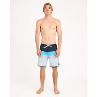 Quiksilver Surfsilk Scallop 18 Boardshort