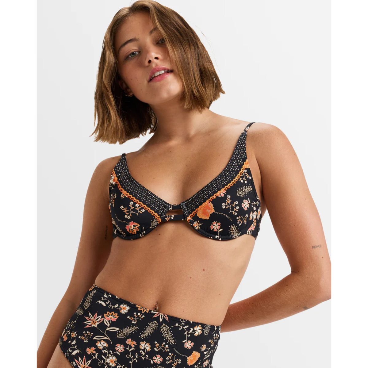 ROXY_KERALAUWELONGATED_1