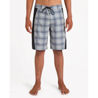 RVCA Rewind Trunk 21 Boardshort