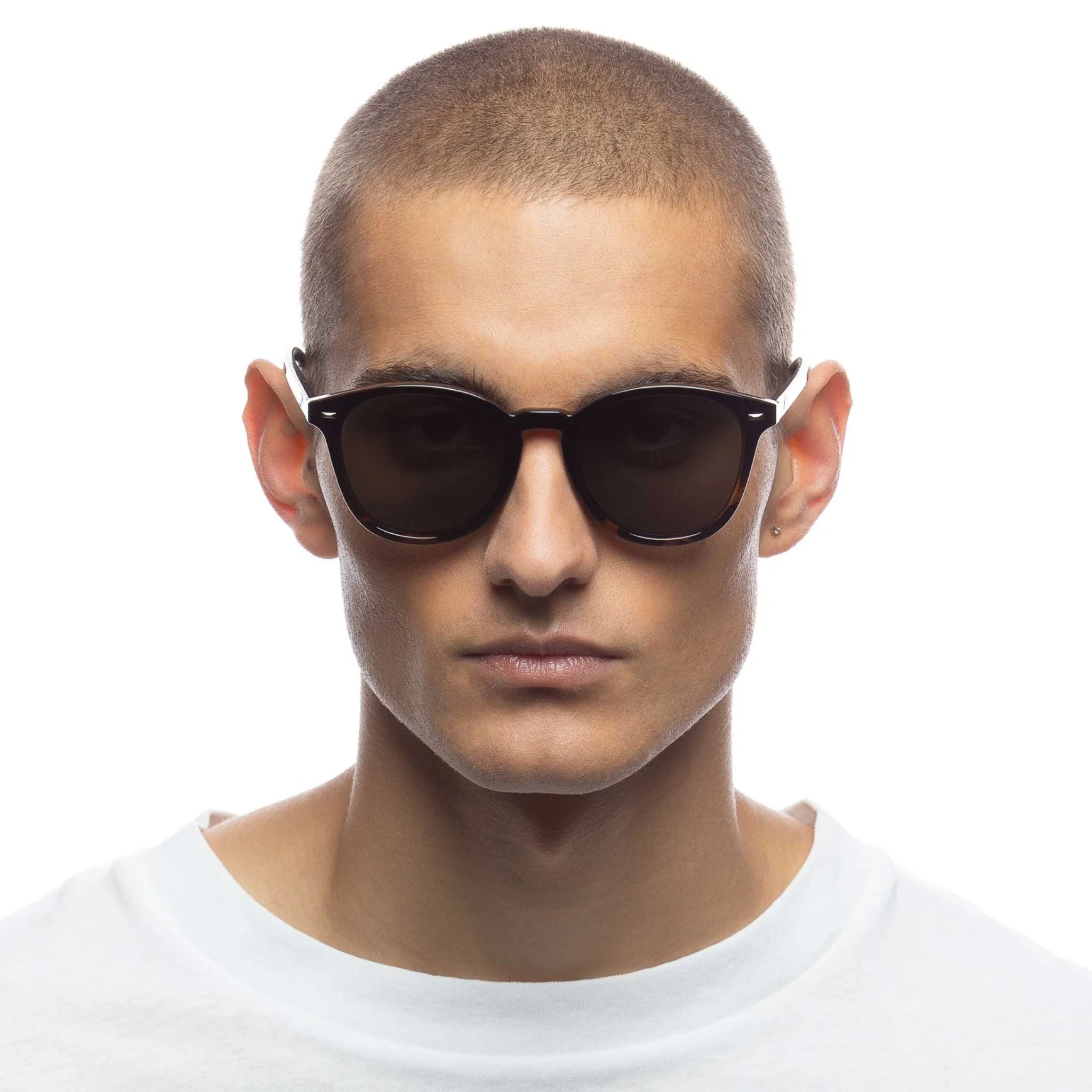 Le Specs Bandwagon 51mm Sunglasses In Matte Sand | ModeSens